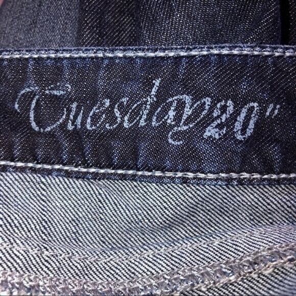 Silver Tuesday 20” Mid Rise Boot Jeans 26/33 EUC - Picture 7 of 8